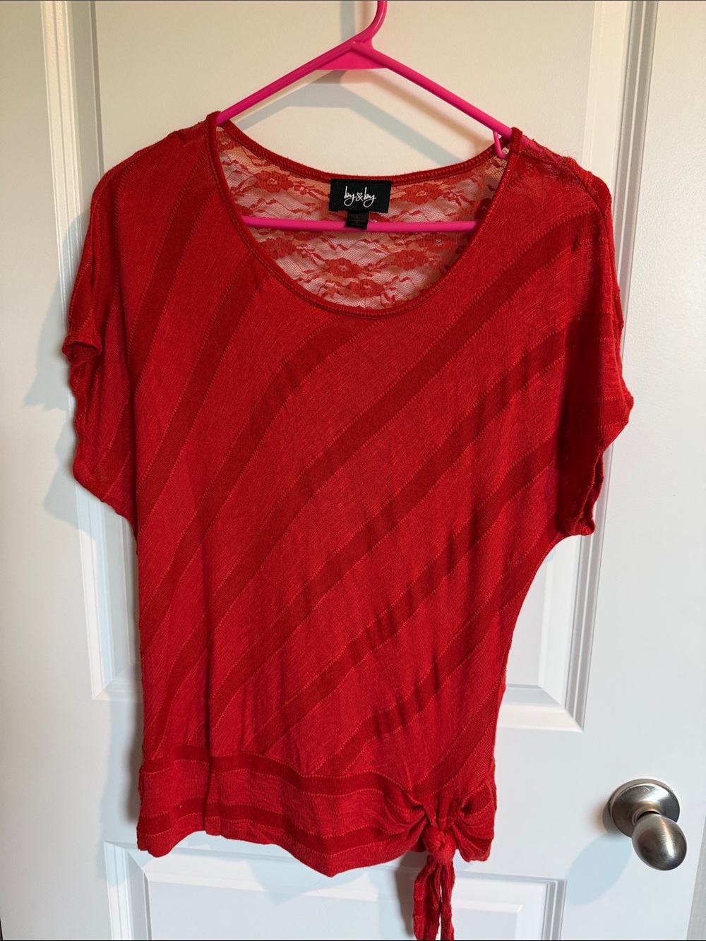 by & by Red Short-Sleeve Lace-Back Tie-Hem Top